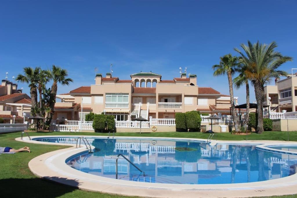 Apartament Z Duzym Tarasem Na Pieknym Osiedlu Orihuela Ngoại thất bức ảnh