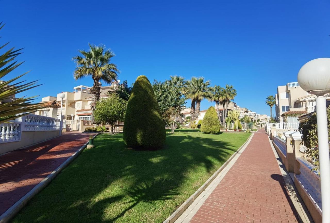 Apartament Z Duzym Tarasem Na Pieknym Osiedlu Orihuela Ngoại thất bức ảnh
